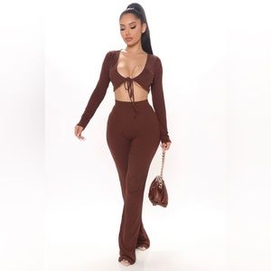Fashion Nova 2 piece pants set